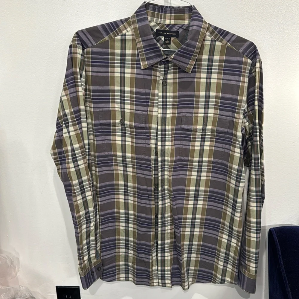 Banana Republic this stylish